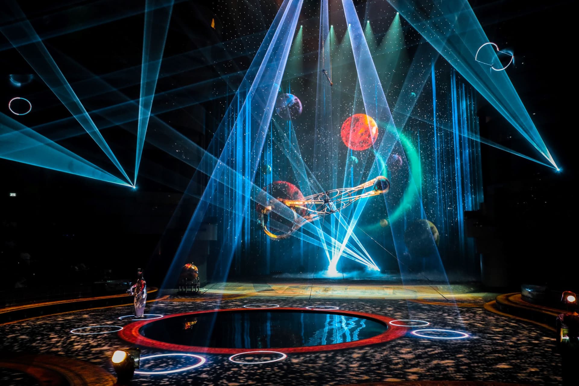 Circus-style acrobatic performance during the La Perle by Dragone live show in Dubai