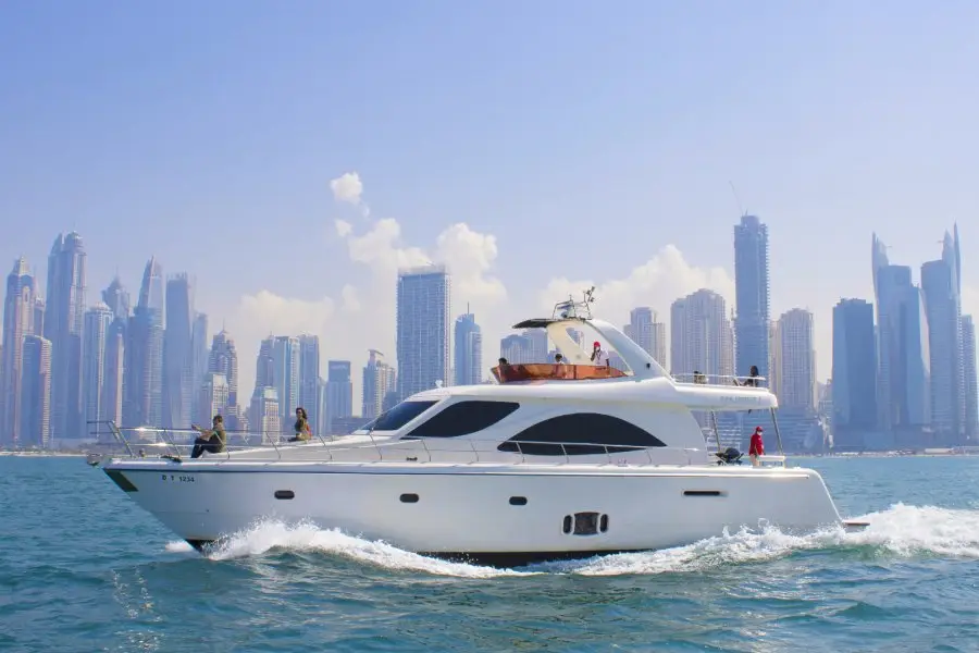 Marina Yacht Tour Lunch Cruise