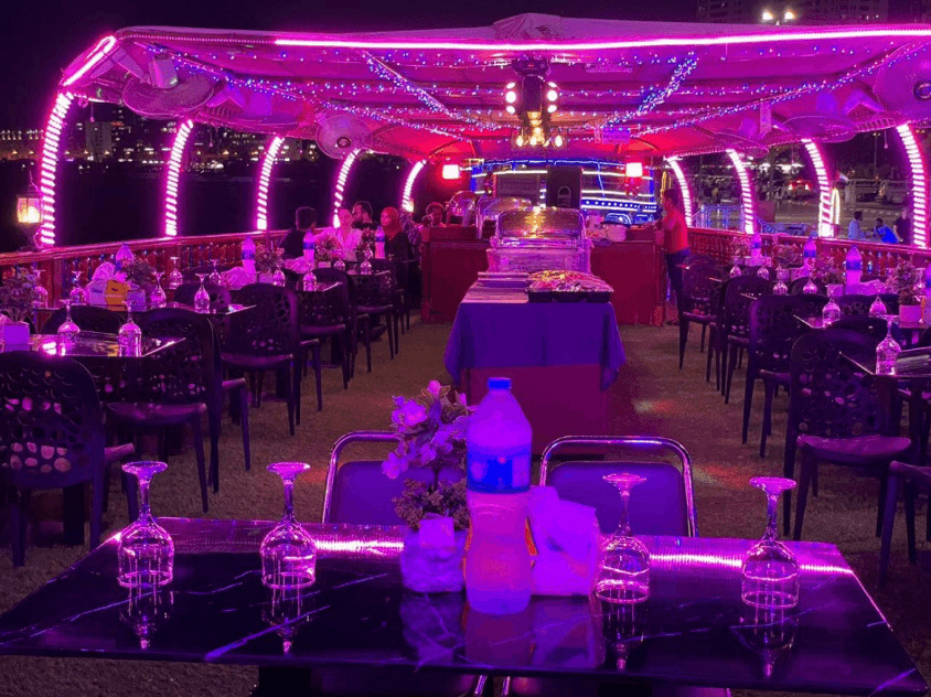 Creek Dinner Cruise - Upper Deck