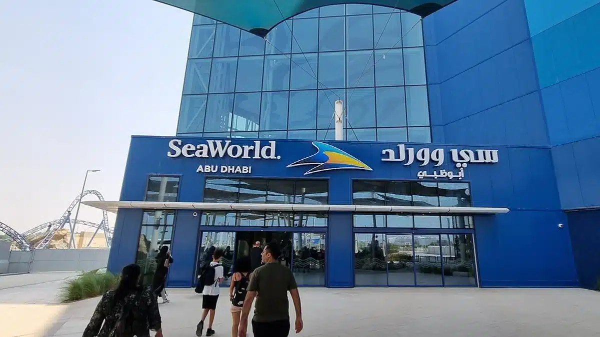 SeaWorld® Abu Dhabi Unlimited Access Ticket with Meal Voucher - clicktoguide