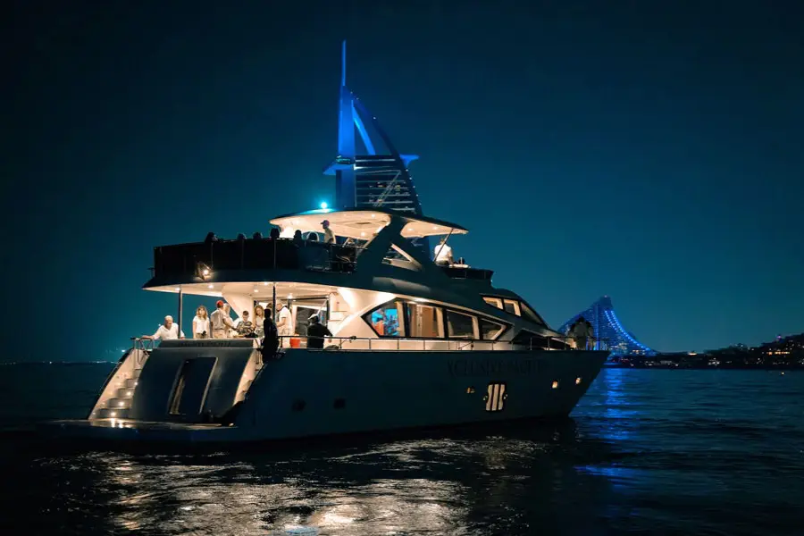 Marina Yacht Tour - Moonlight Tour