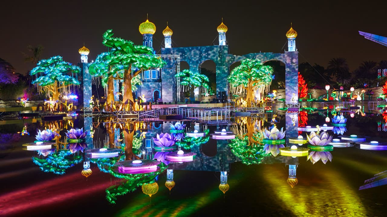 Wild Wadi Waterpark + Dubai Garden Glow (General Admission) - clicktoguide