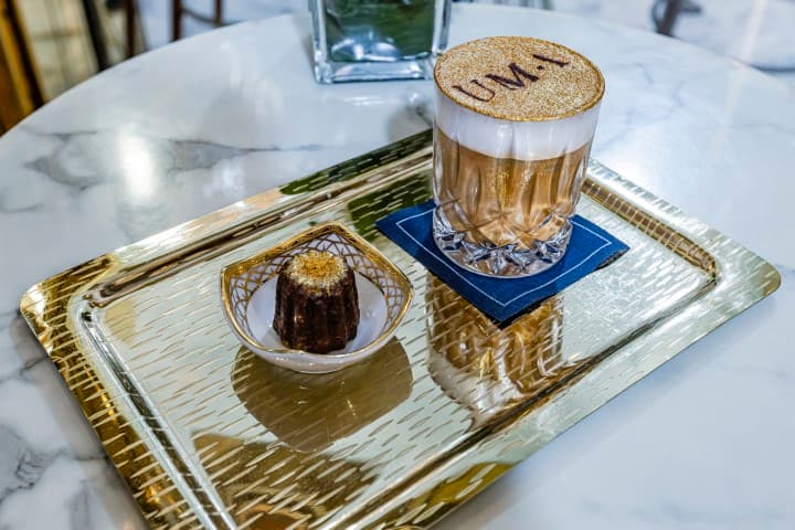 Inside Burj Al Arab Tour with Golden Karak Tea - clicktoguide