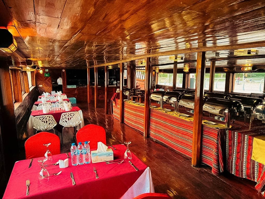 Al Mansour Dinner Cruise Inside