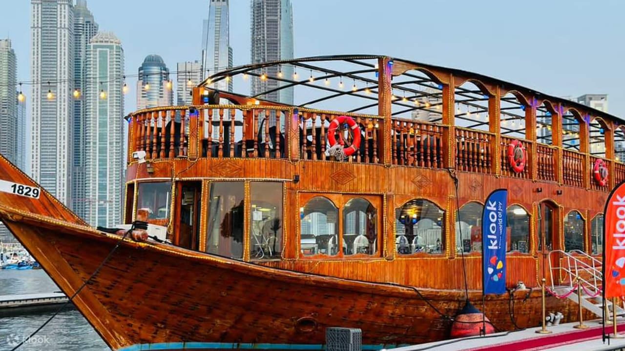 At The Top Burj Khalifa (124 Floor) - Non-Prime Time + Dhow Cruise Dinner in Dubai Marina - clicktoguide