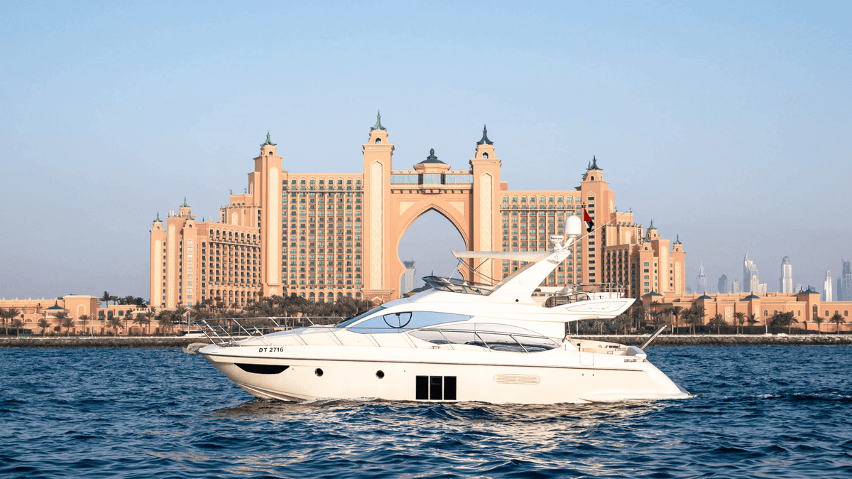 Atlantis Yacht