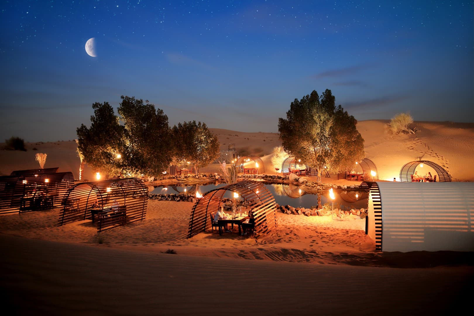 Elegant desert camp site at Platinum Desert Safari Dubai where guests enjoy premium safari experiences.