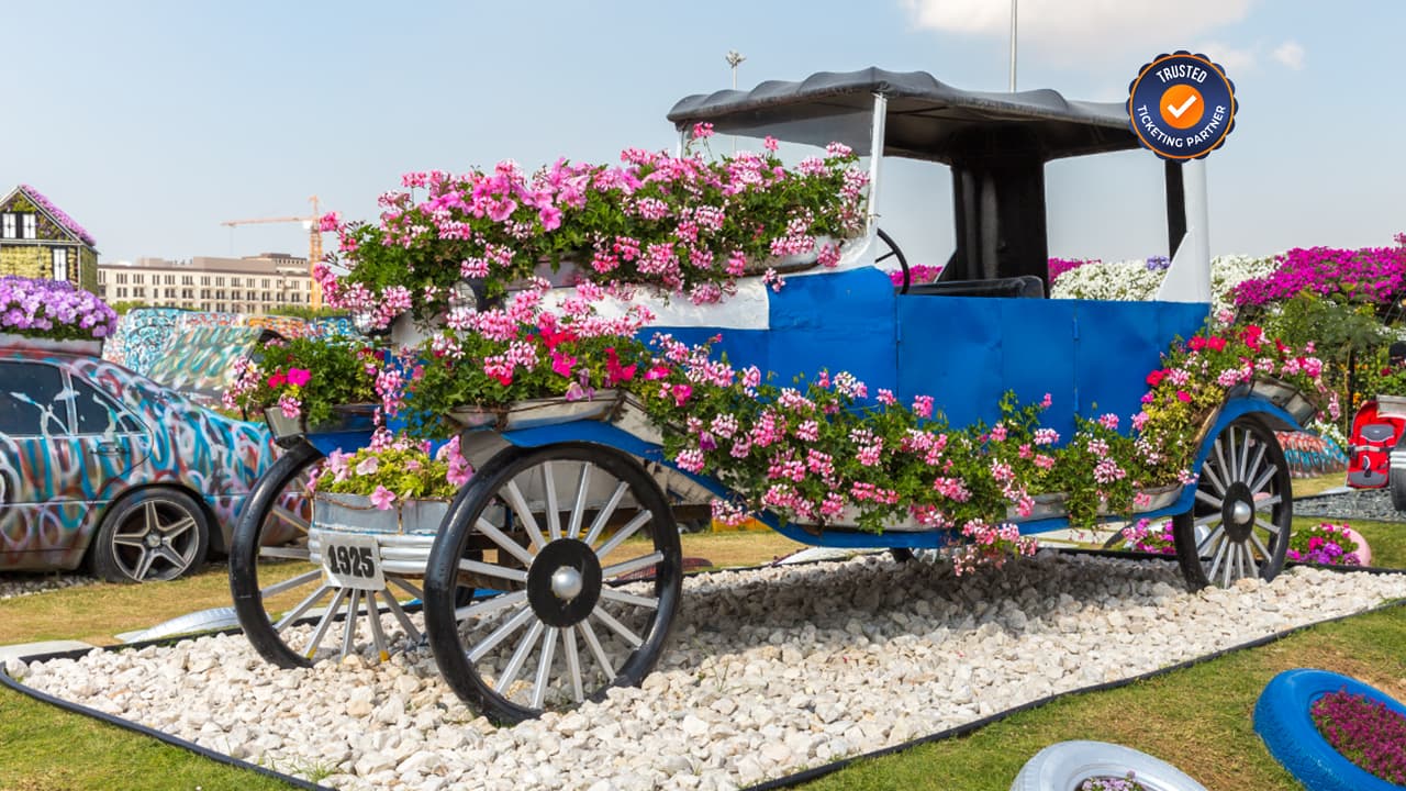 Burj Al Arab Tour + Miracle Garden - clicktoguide