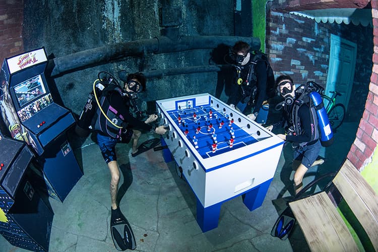 Deep Dive - Soccer Underwater