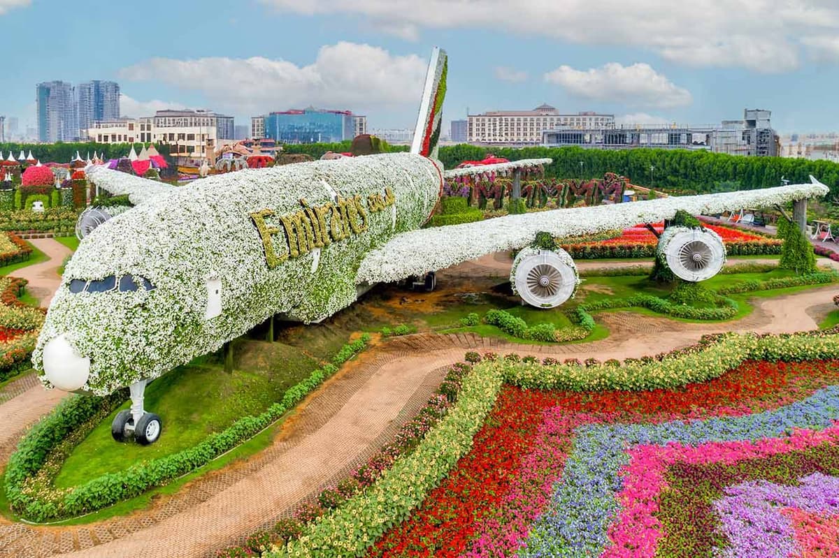 Combo Sale: Dubai Miracle Garden and Global Village - clicktoguide