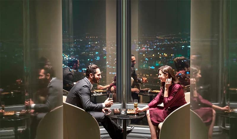 Burj Khalifa The Lounge: Couple Seating