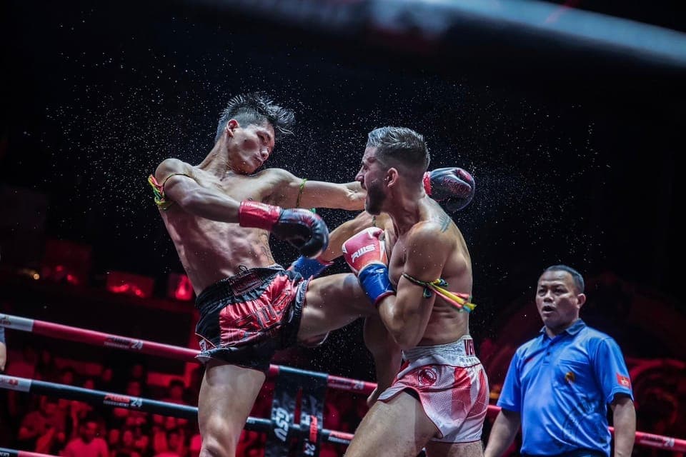 Muay Thai Boxing Tickets at Rajadamnern Stadium
