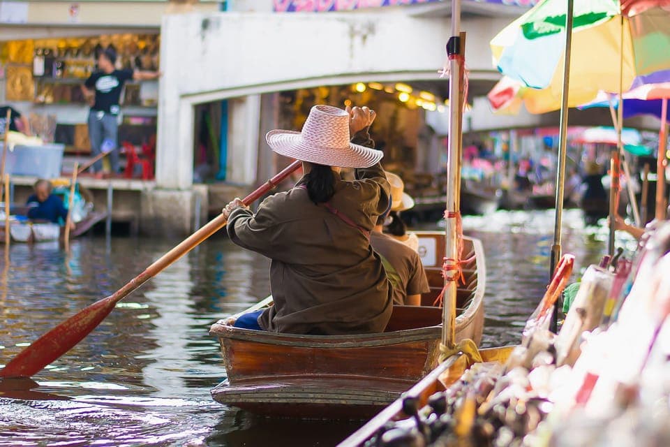 Damnoen Saduak Market and Maeklong Railway Market Tour