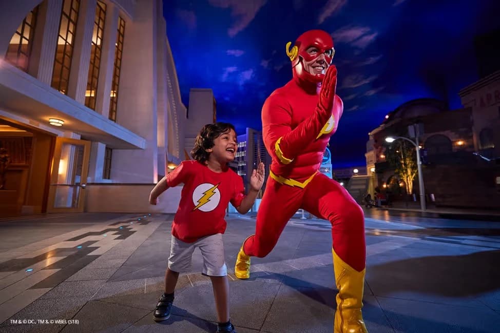Abu Dhabi Desert Safari + Warner Bros with Free Shuttle - clicktoguide