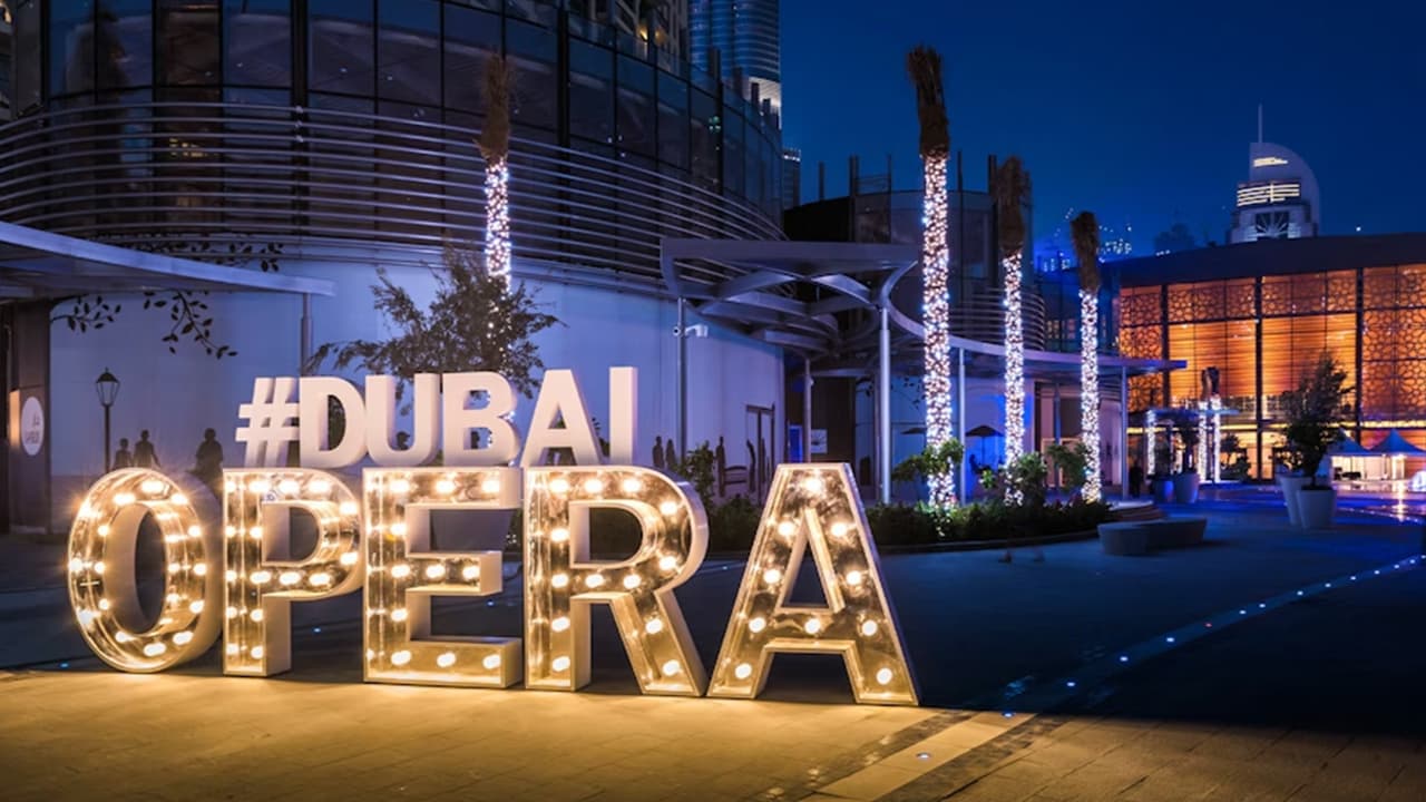 Dubai Opera Grand Tour