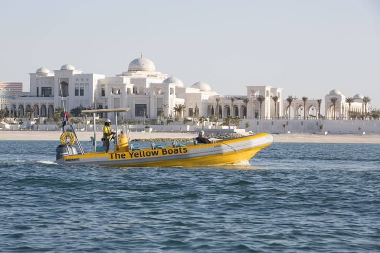 Yellow Boats Abu Dhabi: Qasr Al Watan