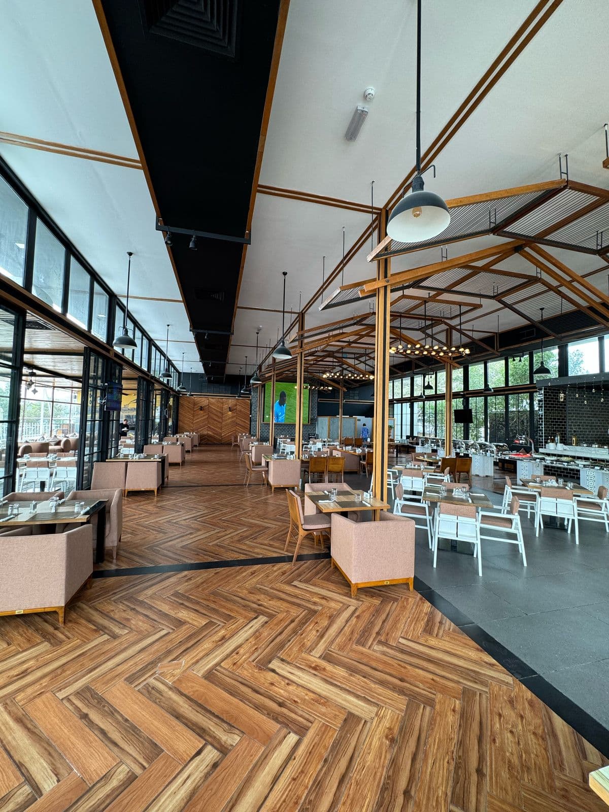 Bay View - Indoor Area